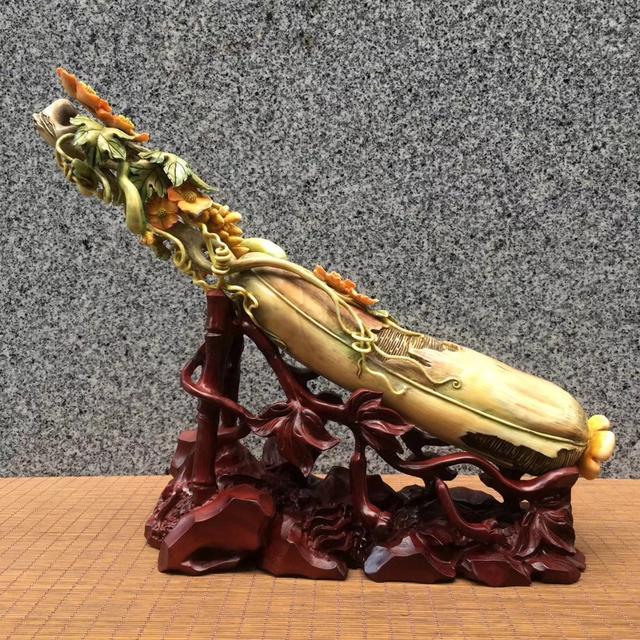 張義大師獲聘北京工美珠寶首席雕刻設(shè)計師 工藝美術(shù)設(shè)計的薪火相傳